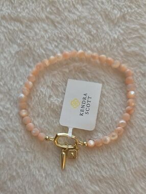 NEW KENDRA SCOTT women's sylvia stretch bracelet in Pink Chalcedony Coral NWT